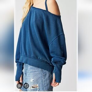 We The Free On the Edge Pullover Off-Shoulder NWT Large